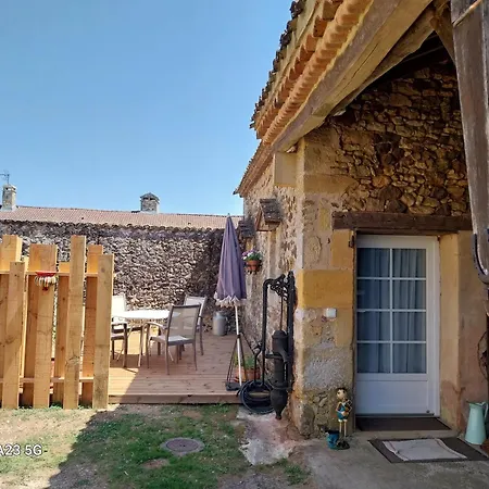 Le Petit Chapitre Apartment Belves