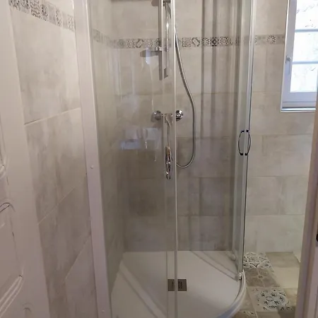 아파트 Le Petit Chapitre *